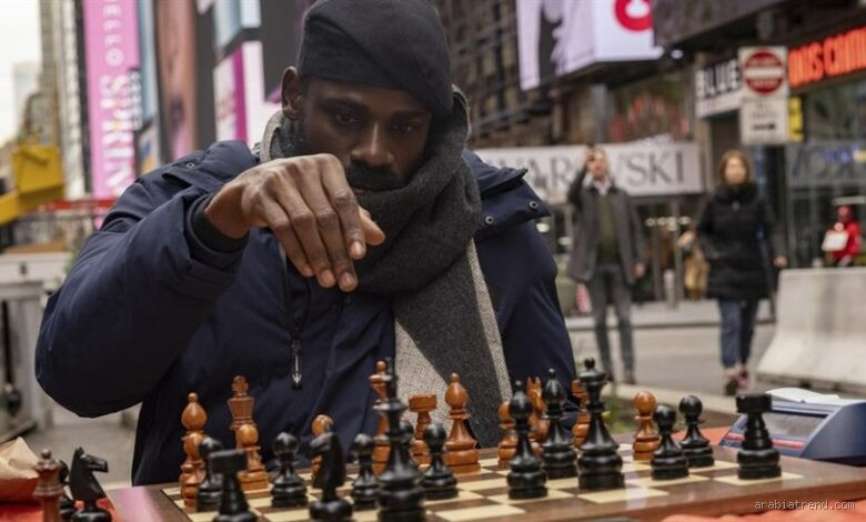 كم استغرقت أطول مباراة شطرنج؟ اكتشف الرقم القياسي المدهش!