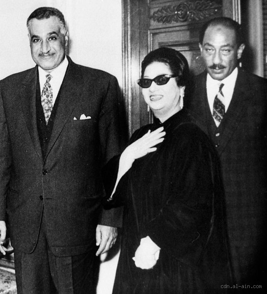 من هو اخو ام كلثوم؟