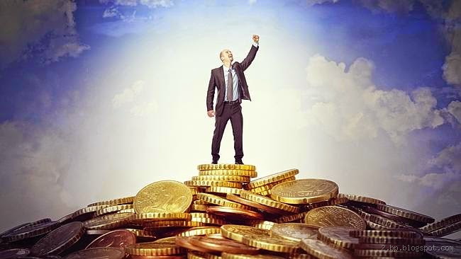 من يحب المال أكثر؟ هل هو الإنسان أم شيء آخر؟