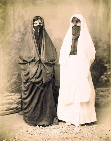 من أين جاء النقاب؟ تاريخ ومعاني عميقة وراءه